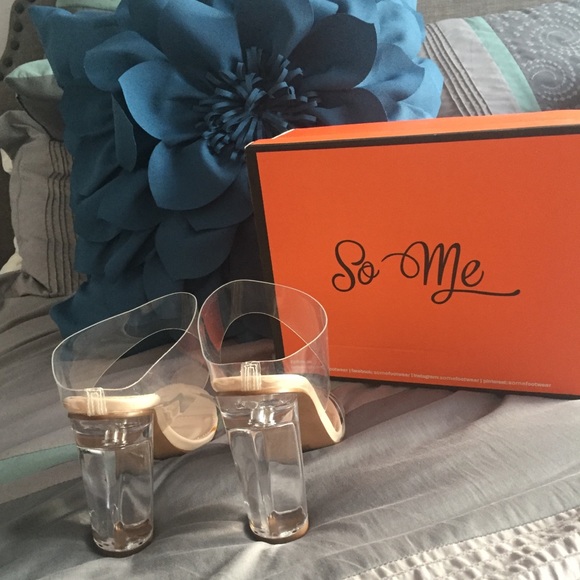 π Brand new clear heels - Picture 3 of 7